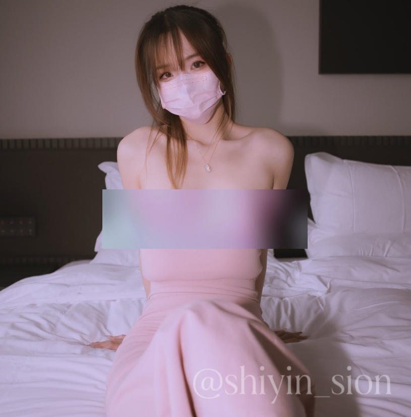 Sion诗音反差小妹子飞机场套图298P40V2.2G推特