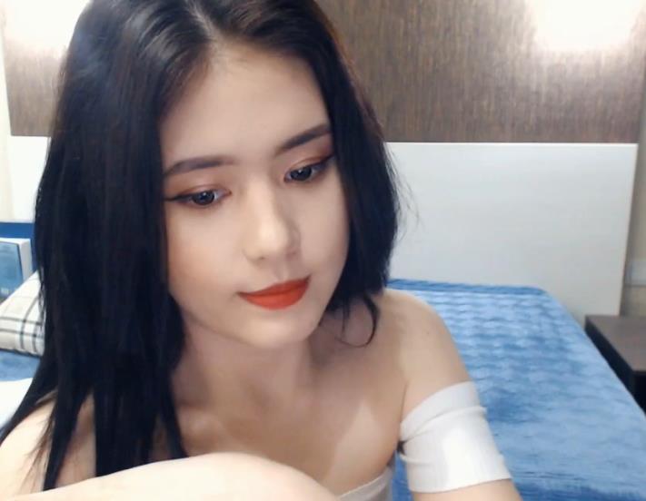 CB站aynakio清纯乖巧直播视频1部773MB有尺度